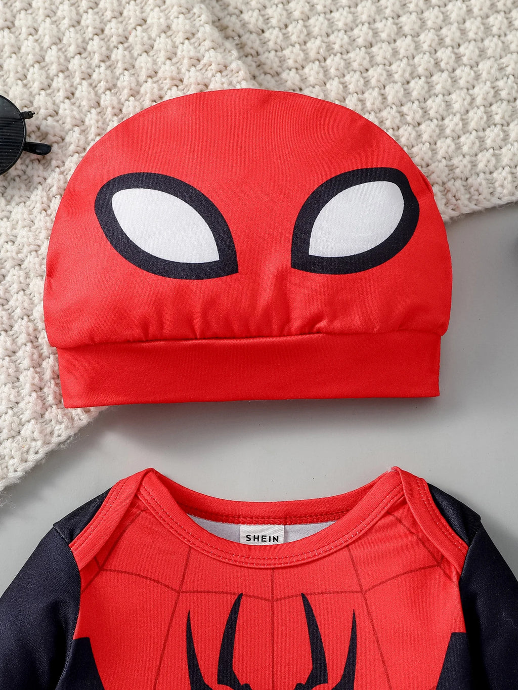 Set "Pequeño Héroe" Spidey: Mameluco + Gorrito