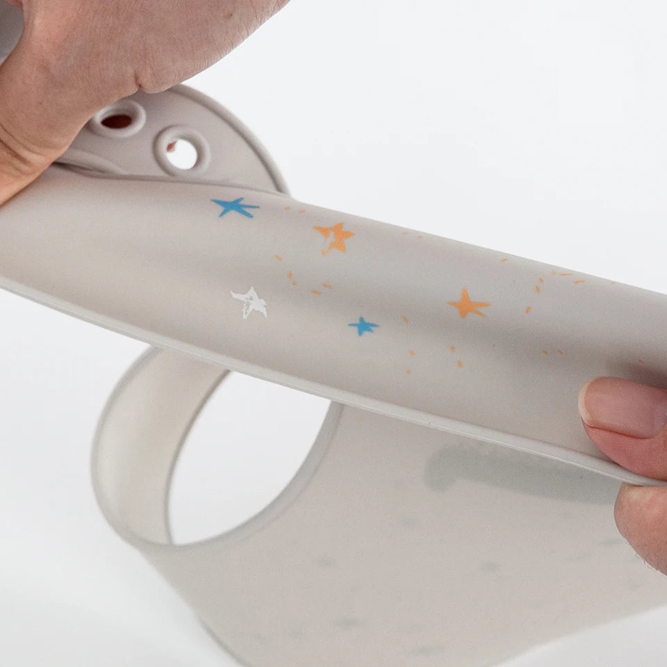 Babero Impermeable con Recolector de Migajas